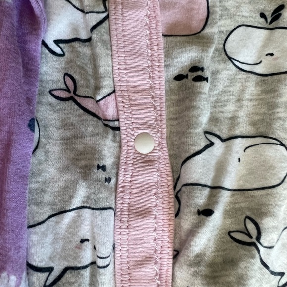 Cárter onesie one piece bottom down snap botton. Size 12month - Picture 3 of 5